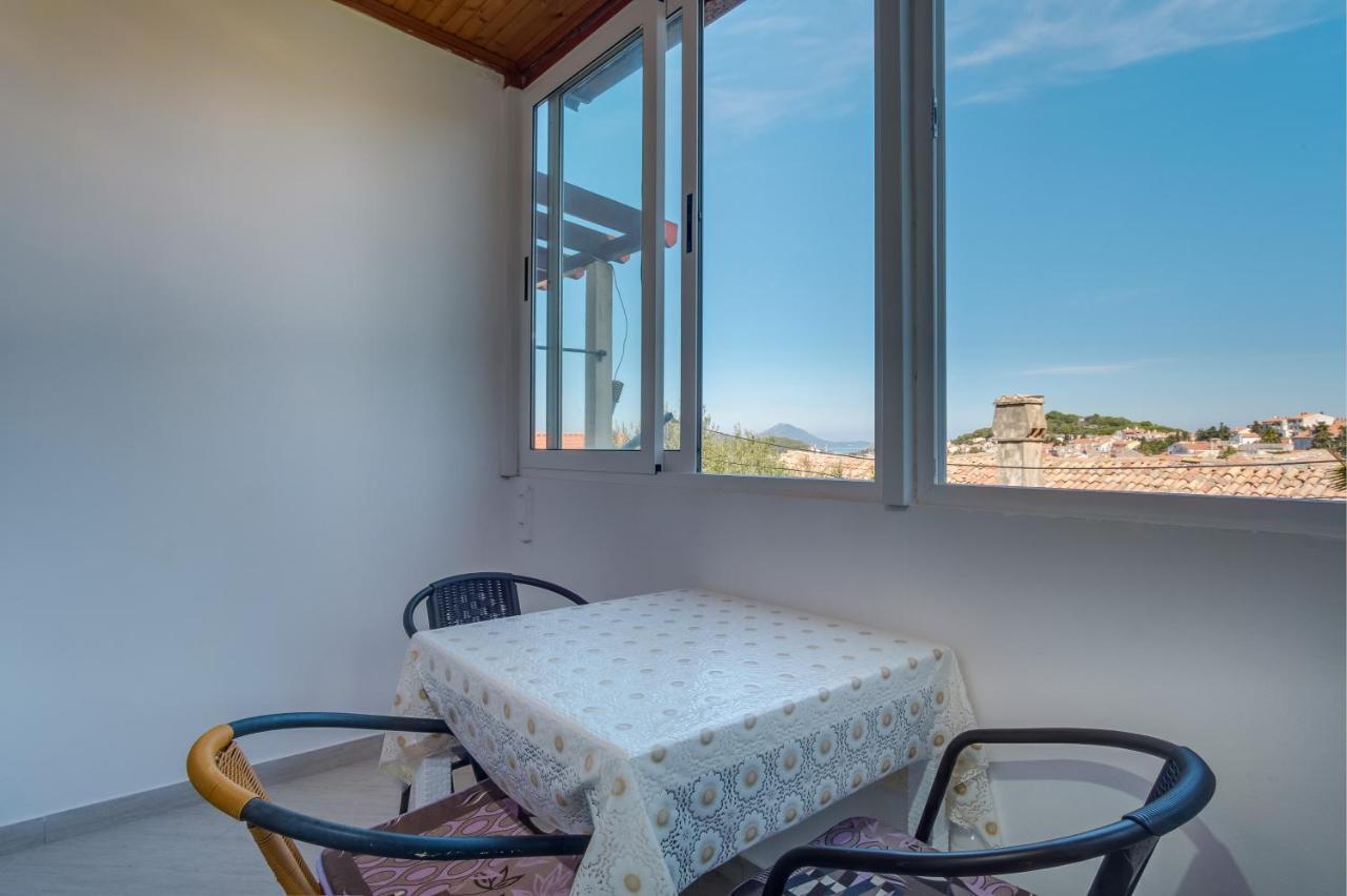 Oaza Appartement Mali Lošinj Buitenkant foto